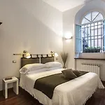 Arco Del Lauro 4*