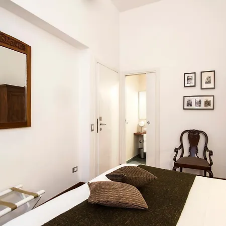 B&B Arco Del Lauro 4* Rome