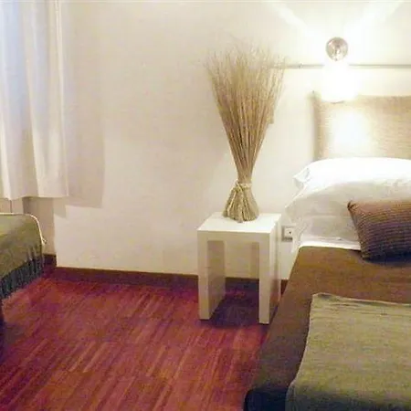 B&B Arco Del Lauro