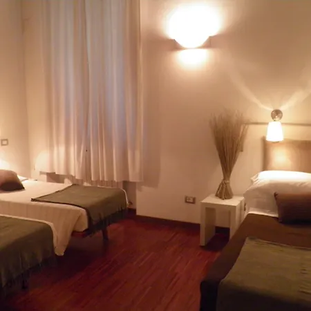 Bed and Breakfast Arco Del Lauro