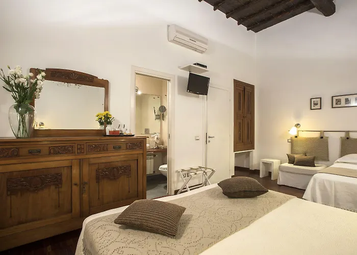 לינה וארוחת בוקר Arco Del Lauro