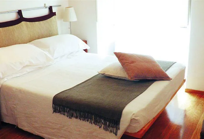 לינה וארוחת בוקר Arco Del Lauro