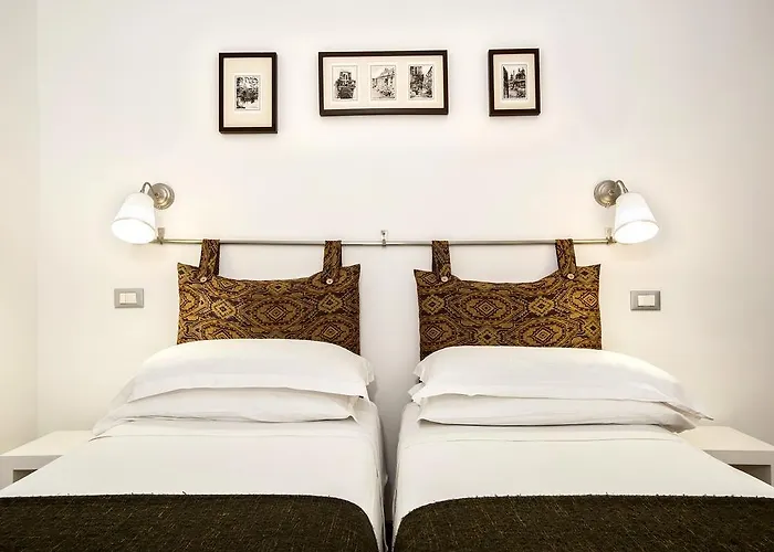 לינה וארוחת בוקר Arco Del Lauro רומא